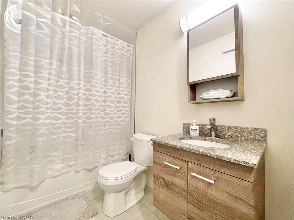 1903-318 Spruce Street, Waterloo, ON - Indoor Photo Showing Bathroom