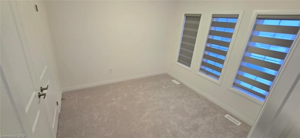 925 Douro Street, Stratford, ON - Indoor Photo Showing Other Room