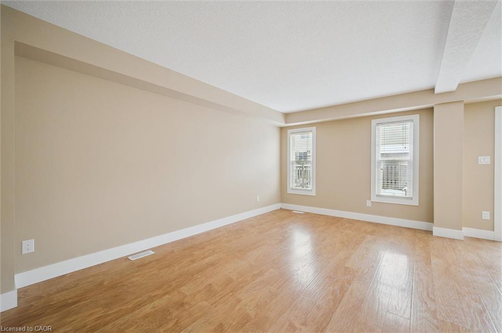 298 Sophia Crescent, Kitchener, ON - Indoor Photo Showing Other Room