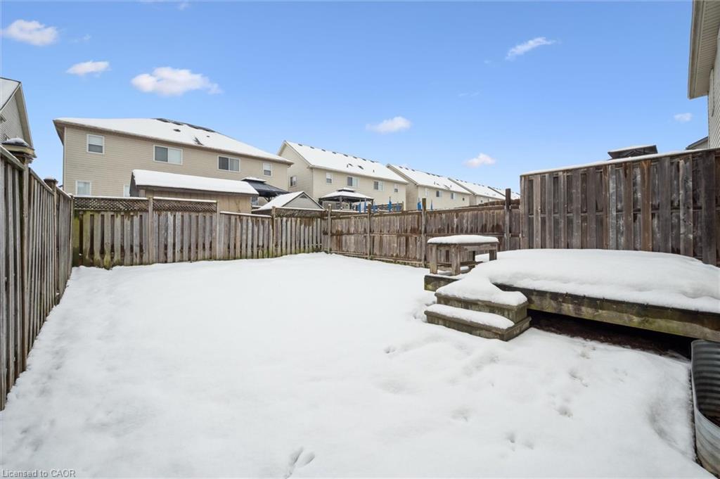 298 Sophia Crescent, Kitchener, ON - Outdoor