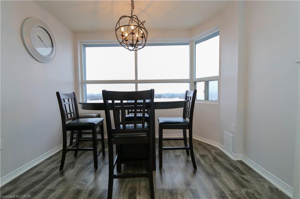 919-200 Jamieson Parkway, Cambridge, ON - Indoor Photo Showing Dining Room