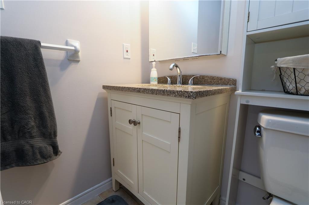 919-200 Jamieson Parkway, Cambridge, ON - Indoor Photo Showing Bathroom
