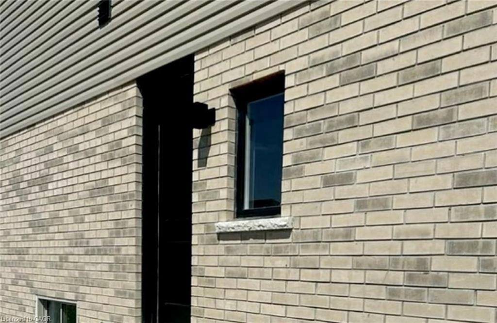 Lower-23 Holder Drive, Brantford, ON - Outdoor