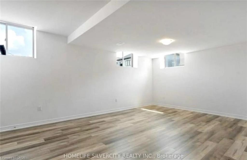 Lower-23 Holder Drive, Brantford, ON - Indoor Photo Showing Other Room