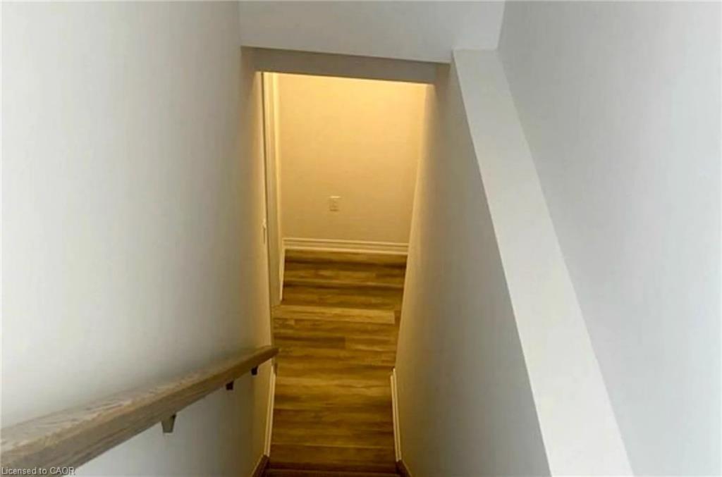 Lower-23 Holder Drive, Brantford, ON - Indoor Photo Showing Other Room