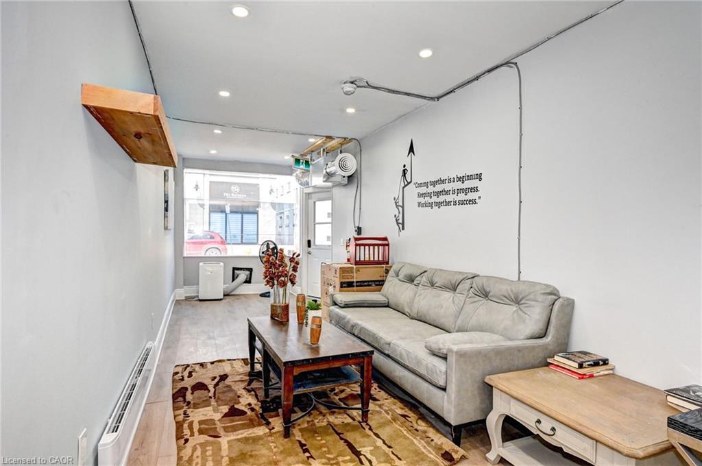 15 Ainslie Street N, Cambridge, ON