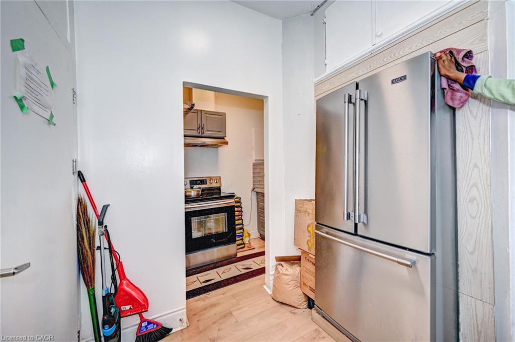 15 Ainslie Street N, Cambridge, ON