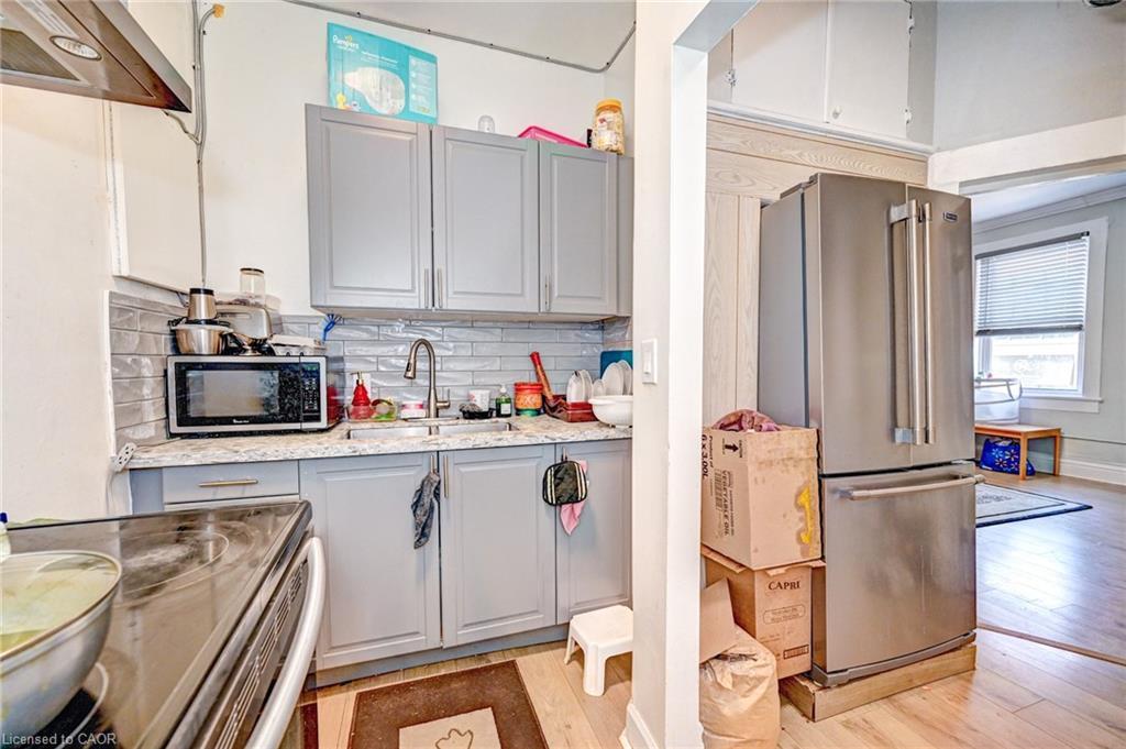 15 Ainslie Street N, Cambridge, ON