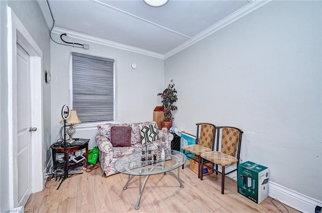 15 Ainslie Street N, Cambridge, ON