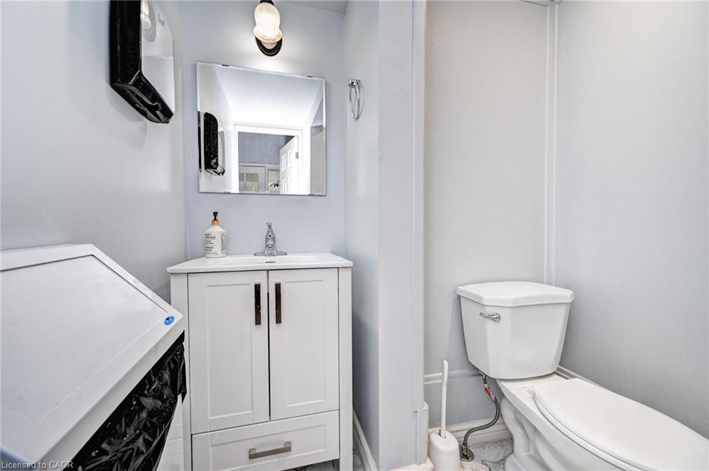 15 Ainslie Street N, Cambridge, ON