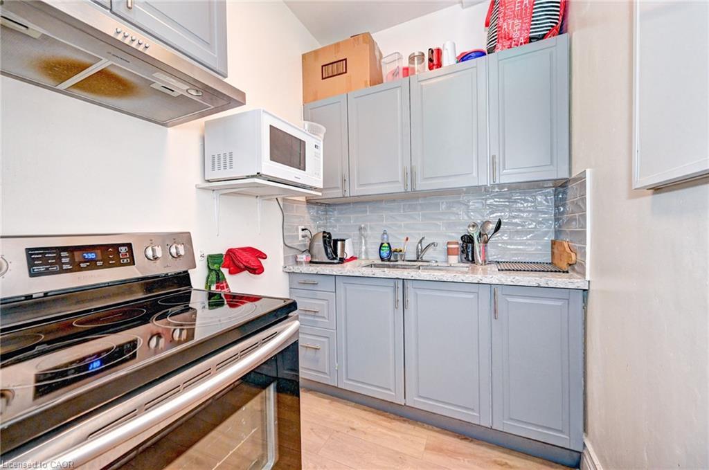 15 Ainslie Street N, Cambridge, ON