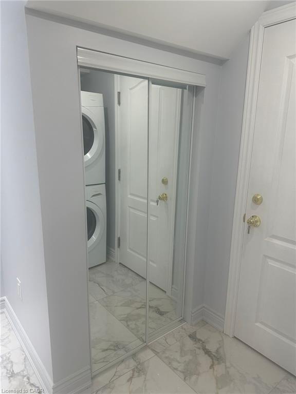 5349 Tenth Line W, Mississauga, ON - Indoor Photo Showing Laundry Room