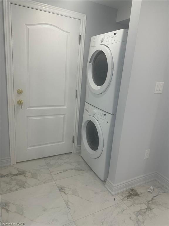 5349 Tenth Line W, Mississauga, ON - Indoor Photo Showing Laundry Room