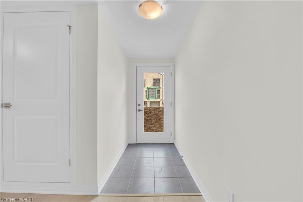 C017-10 Urbane Boulevard, Kitchener, ON - Indoor Photo Showing Other Room