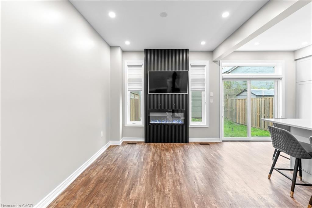 12 Lindsay Way, Grimsby, ON - Indoor