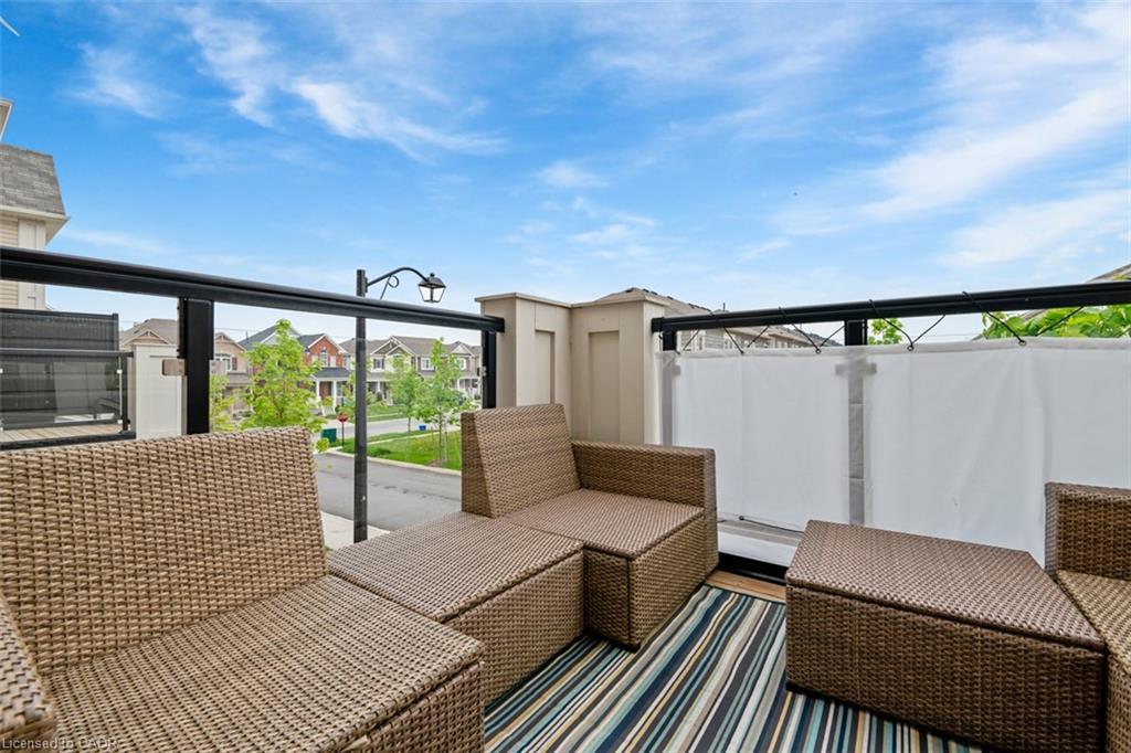 933 Apple Hill Lane, Kitchener, ON - Outdoor With Exterior