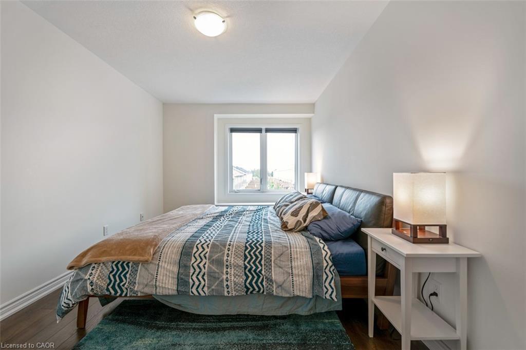 933 Apple Hill Lane, Kitchener, ON - Indoor Photo Showing Bedroom