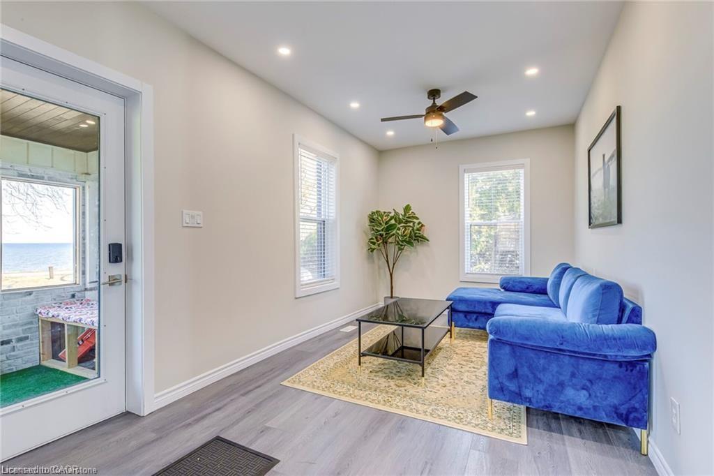 3590 Lakeshore Road, Lincoln, ON - Indoor