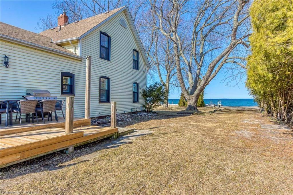 3590 Lakeshore Road, Lincoln, ON - Outdoor