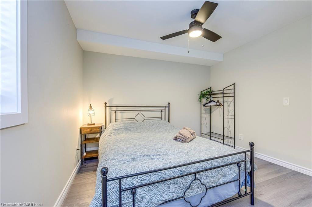 3590 Lakeshore Road, Lincoln, ON - Indoor Photo Showing Bedroom