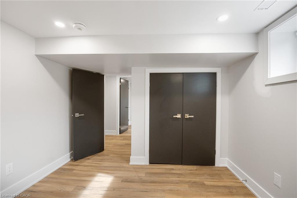 2-329 Rosedale Avenue, Hamilton, ON - Indoor Photo Showing Other Room