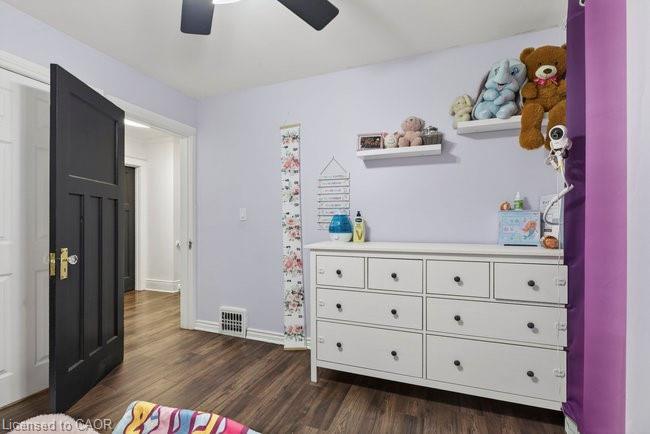 149 Leinster Avenue N, Hamilton, ON - Indoor Photo Showing Bedroom