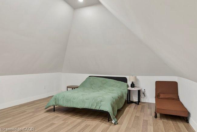 149 Leinster Avenue N, Hamilton, ON - Indoor Photo Showing Bedroom