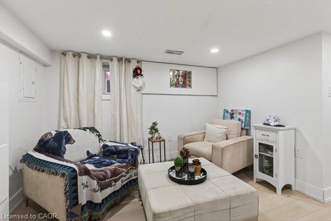 149 Leinster Avenue N, Hamilton, ON - Indoor