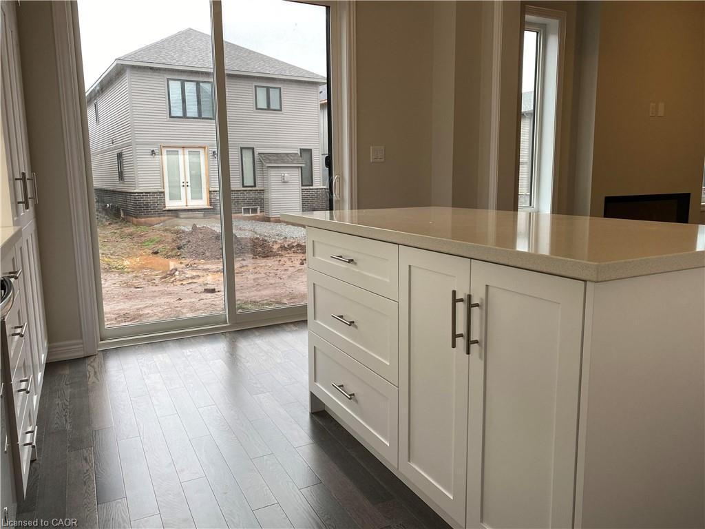 15 Vinifera Drive, Grimsby, ON - Indoor