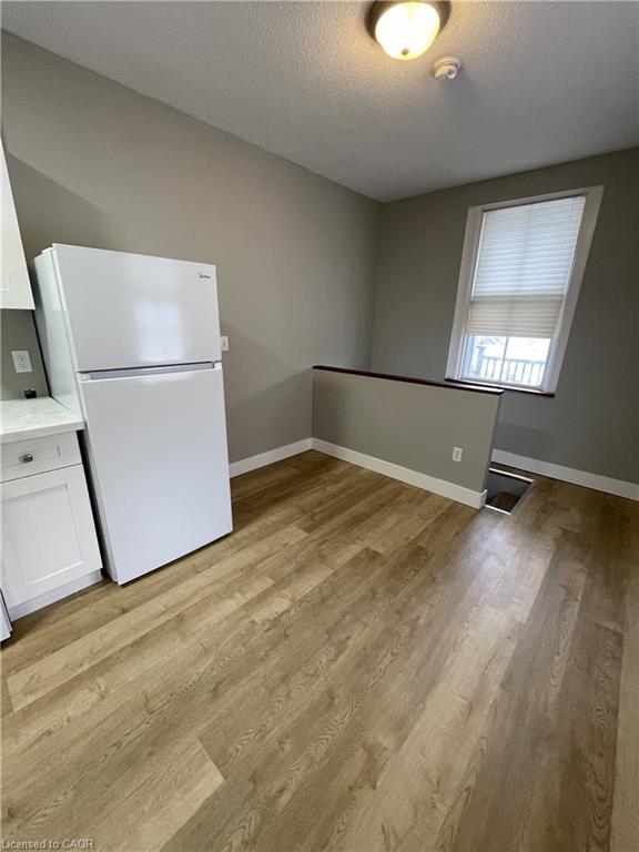 1-163 Queen Street, Kitchener, ON - Indoor Photo Showing Other Room