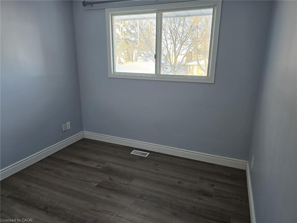 593 Mount Anne Drive, Waterloo, ON - Indoor Photo Showing Other Room