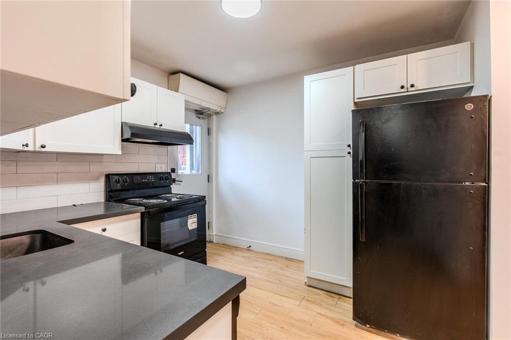 B-461 King Street E, Hamilton, ON - Indoor Photo Showing Kitchen