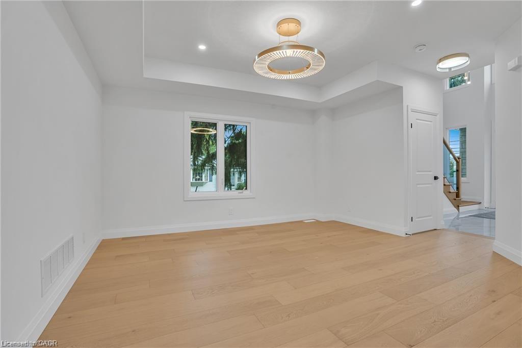 382 Southcote Road, Ancaster, ON - Indoor Photo Showing Other Room