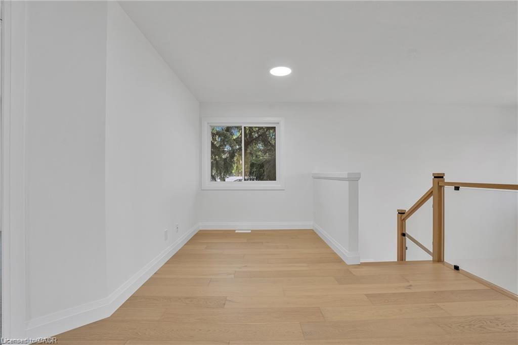 382 Southcote Road, Ancaster, ON - Indoor Photo Showing Other Room