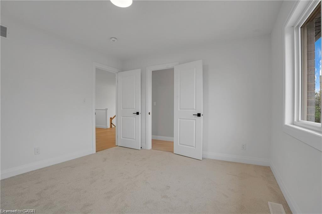 382 Southcote Road, Ancaster, ON - Indoor Photo Showing Other Room