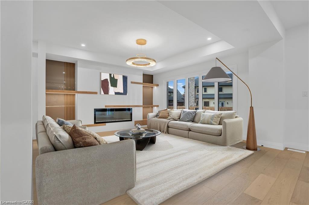 382 Southcote Road, Ancaster, ON - Indoor Photo Showing Living Room With Fireplace