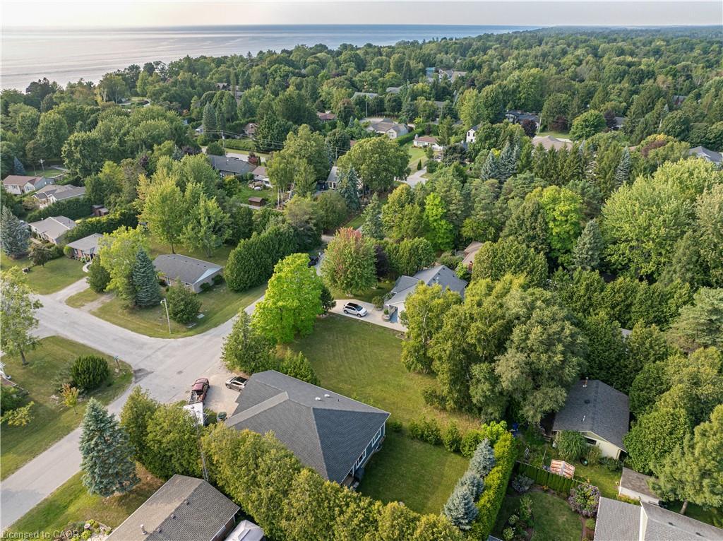 10 Hamilton Street, Bayfield, ON