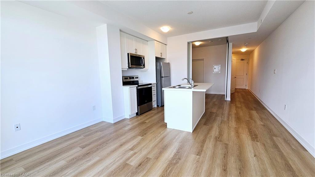 322-470 Dundas Street E, Waterdown, ON - Indoor Photo Showing Kitchen With Double Sink