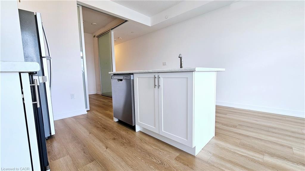 322-470 Dundas Street E, Waterdown, ON - Indoor