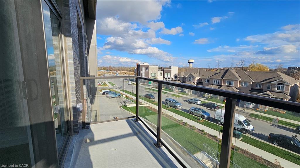 322-470 Dundas Street E, Waterdown, ON - Outdoor With Balcony With View
