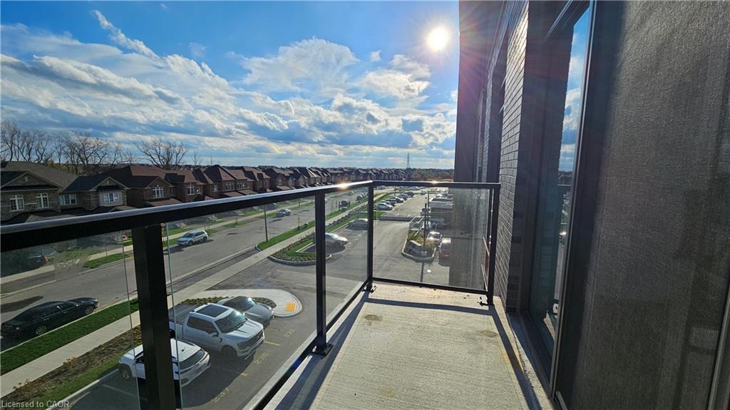 322-470 Dundas Street E, Waterdown, ON - Outdoor With Balcony With View
