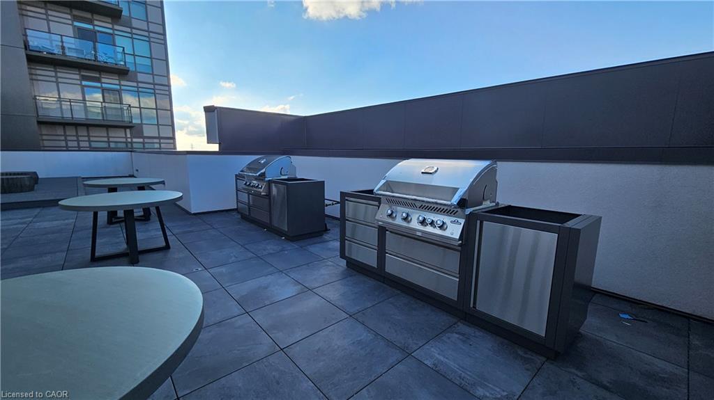 322-470 Dundas Street E, Waterdown, ON - Outdoor With Deck Patio Veranda