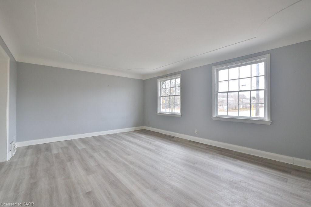 46 Plains Road E, Burlington, ON - Indoor Photo Showing Other Room