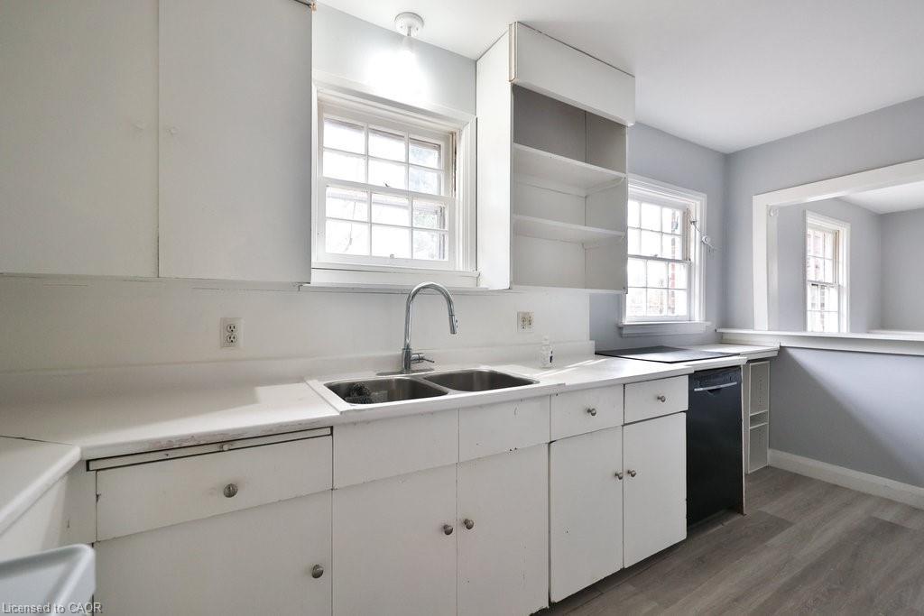 46 Plains Road E, Burlington, ON - Indoor Photo Showing Kitchen With Double Sink
