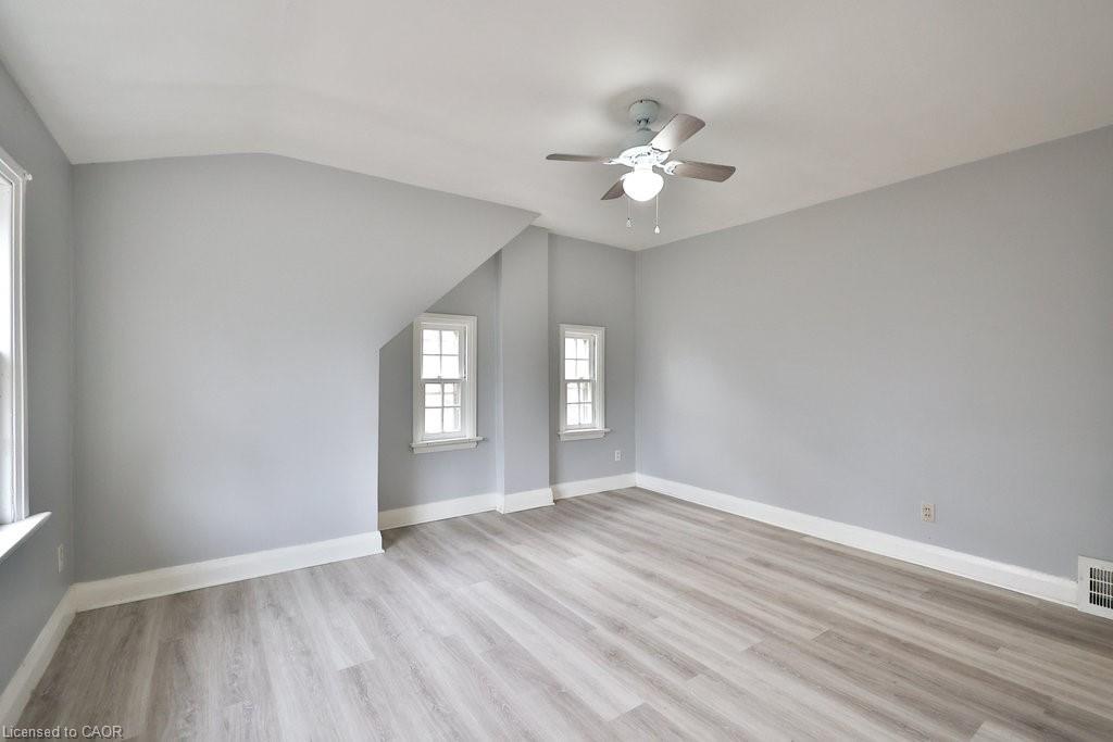 46 Plains Road E, Burlington, ON - Indoor Photo Showing Other Room