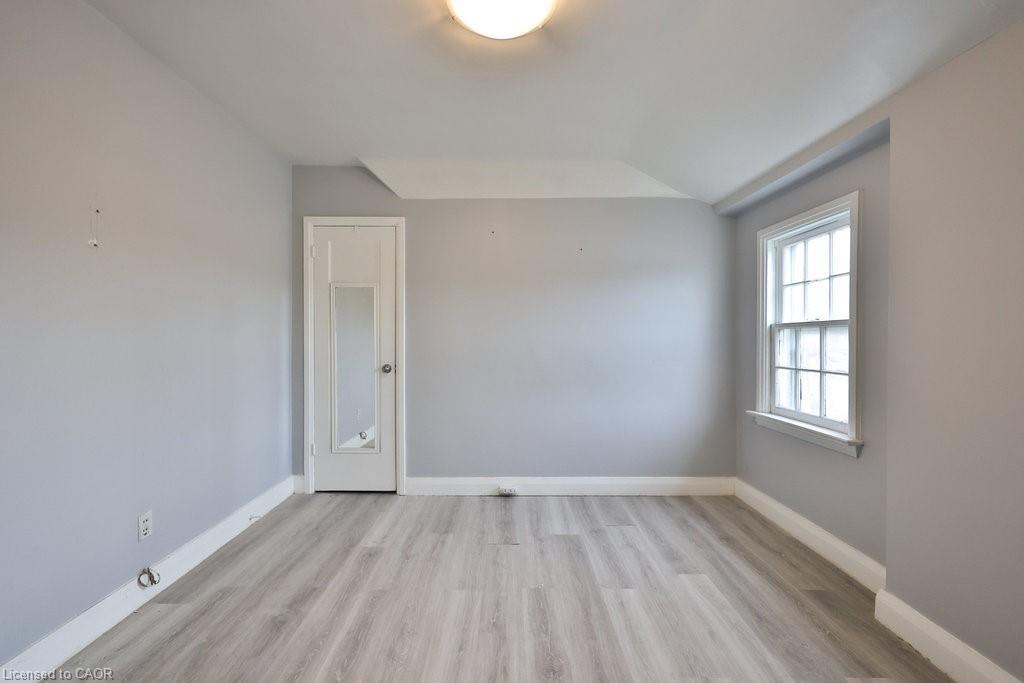 46 Plains Road E, Burlington, ON - Indoor Photo Showing Other Room