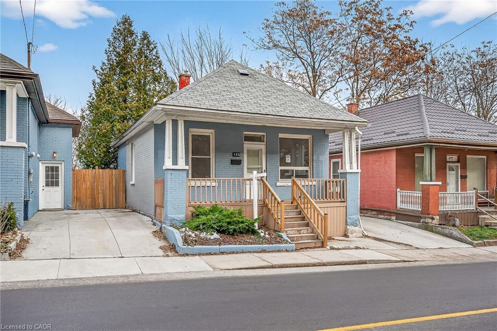 495 Charlton Avenue E, Hamilton, ON - Outdoor With Deck Patio Veranda With Facade