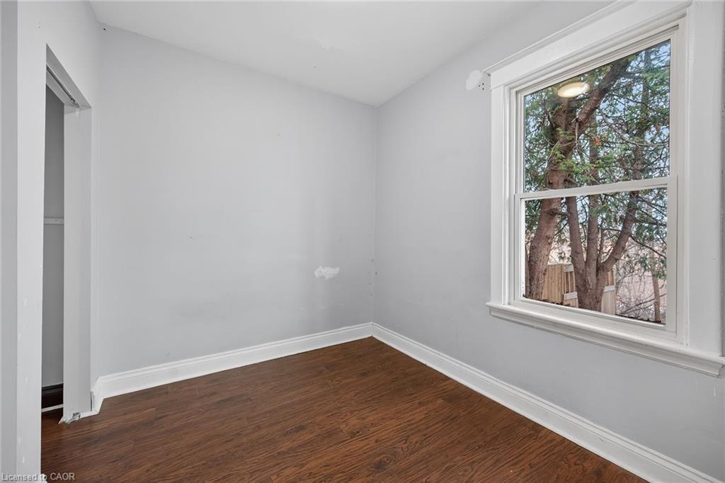 495 Charlton Avenue E, Hamilton, ON - Indoor Photo Showing Other Room