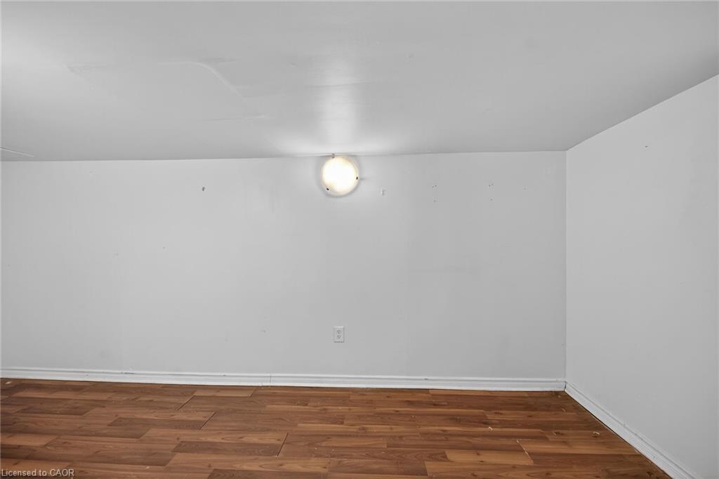 495 Charlton Avenue E, Hamilton, ON - Indoor Photo Showing Other Room