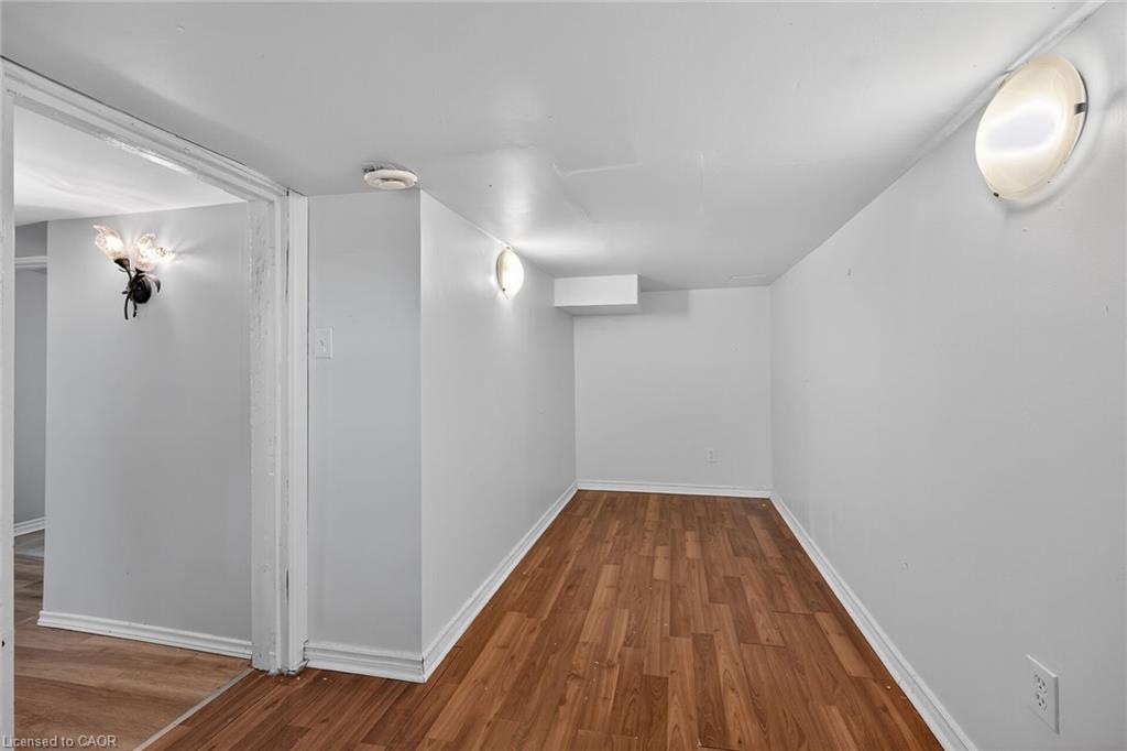 495 Charlton Avenue E, Hamilton, ON - Indoor Photo Showing Other Room